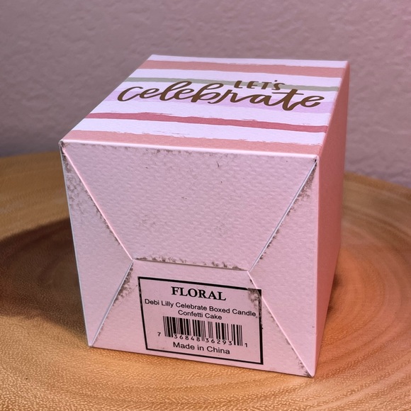 Debi Lilly Celebrate Confetti Cake Candle - Picture 5 of 5